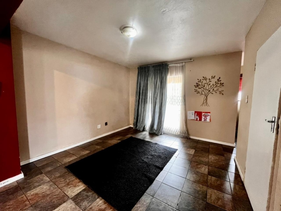 3 Bedroom Property for Sale in Waterval East North West
